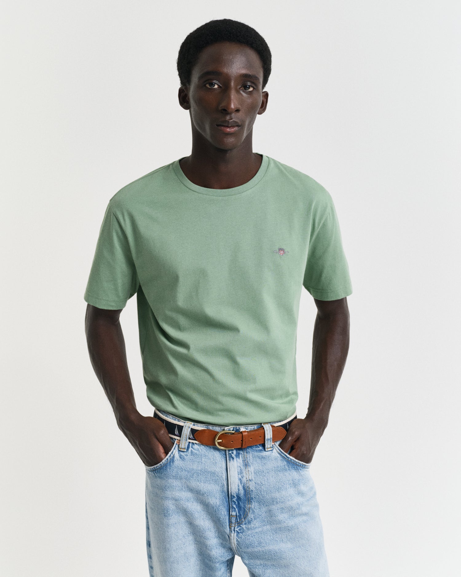 GANT REG SHIELD KORTÆRMET T-SHIRT