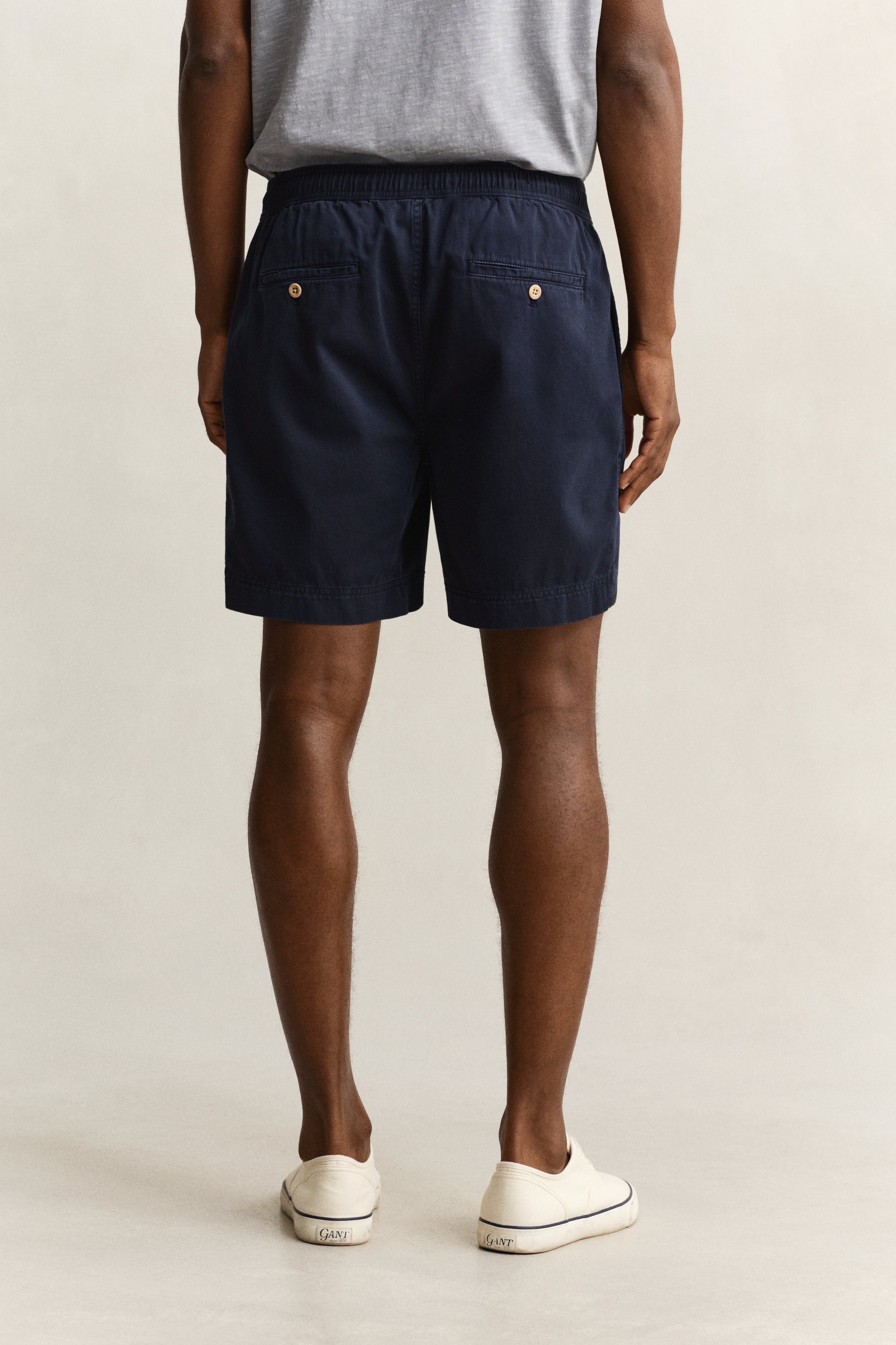 GANT REGULAR FIT SUNFADED SHORTS MED SNØRE
