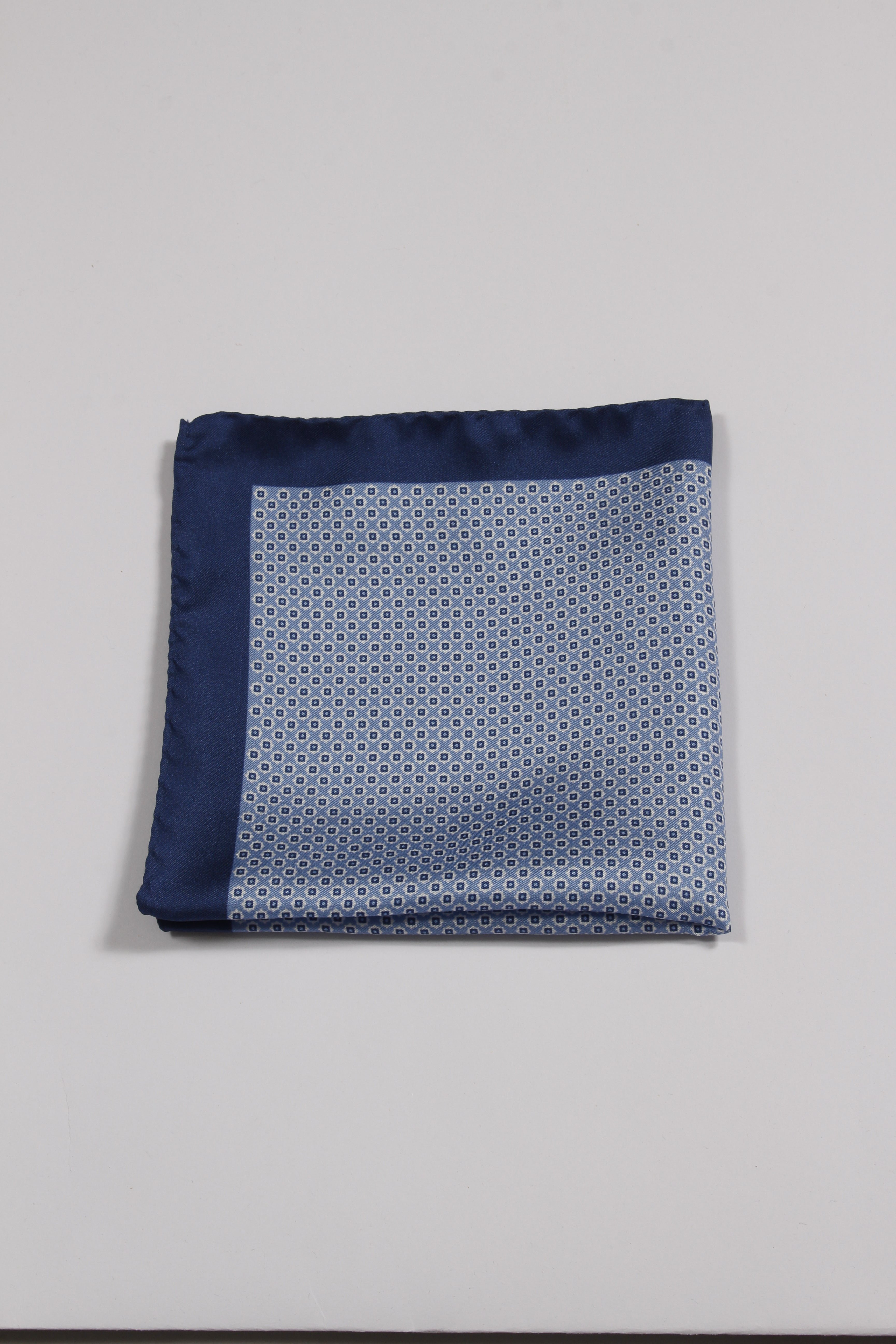 BOSS LOMMETØRKLÆDE