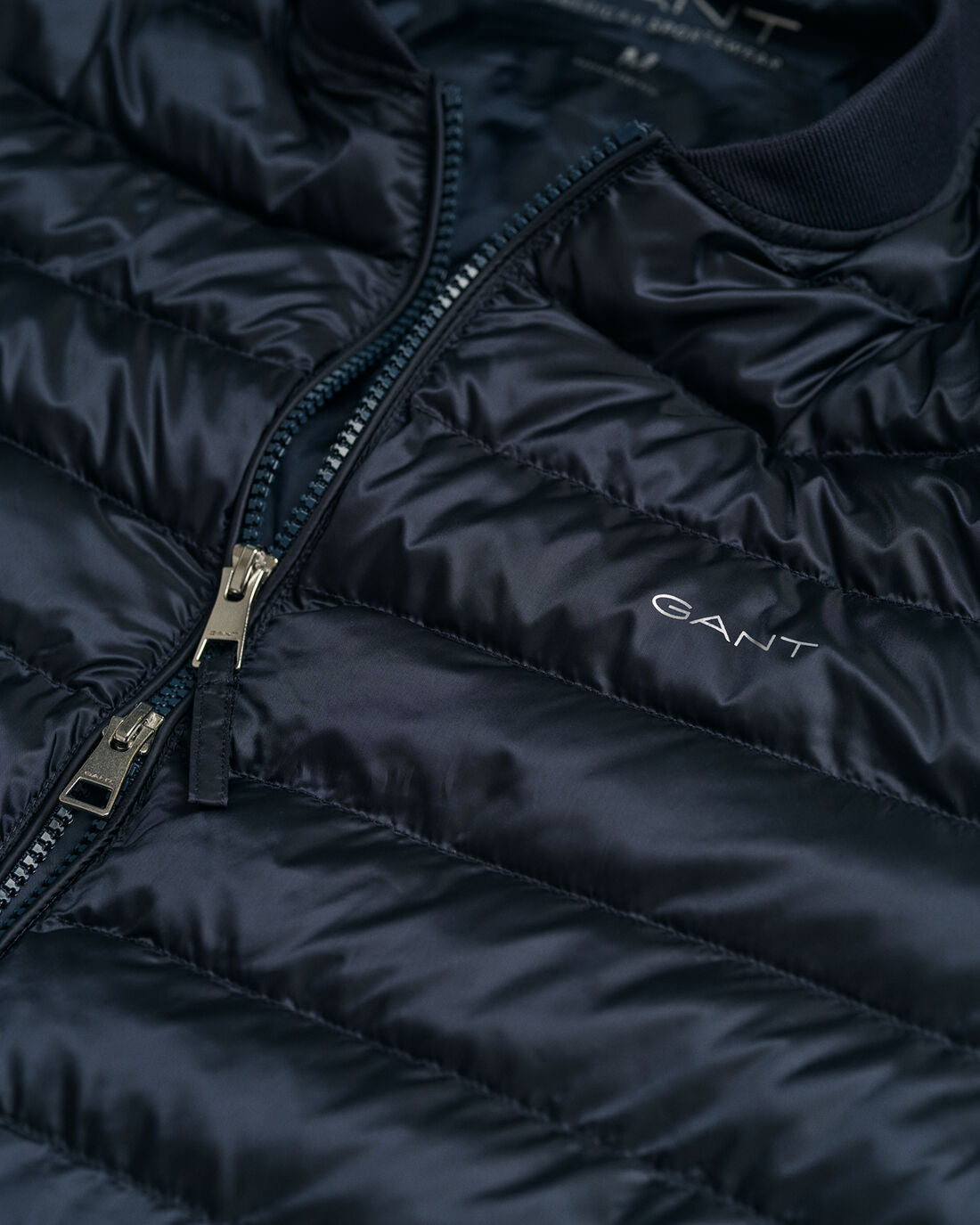 LIGHT PADDED BOMBER JACKET