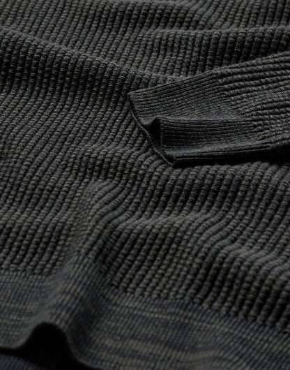 Mens round neck modern fit