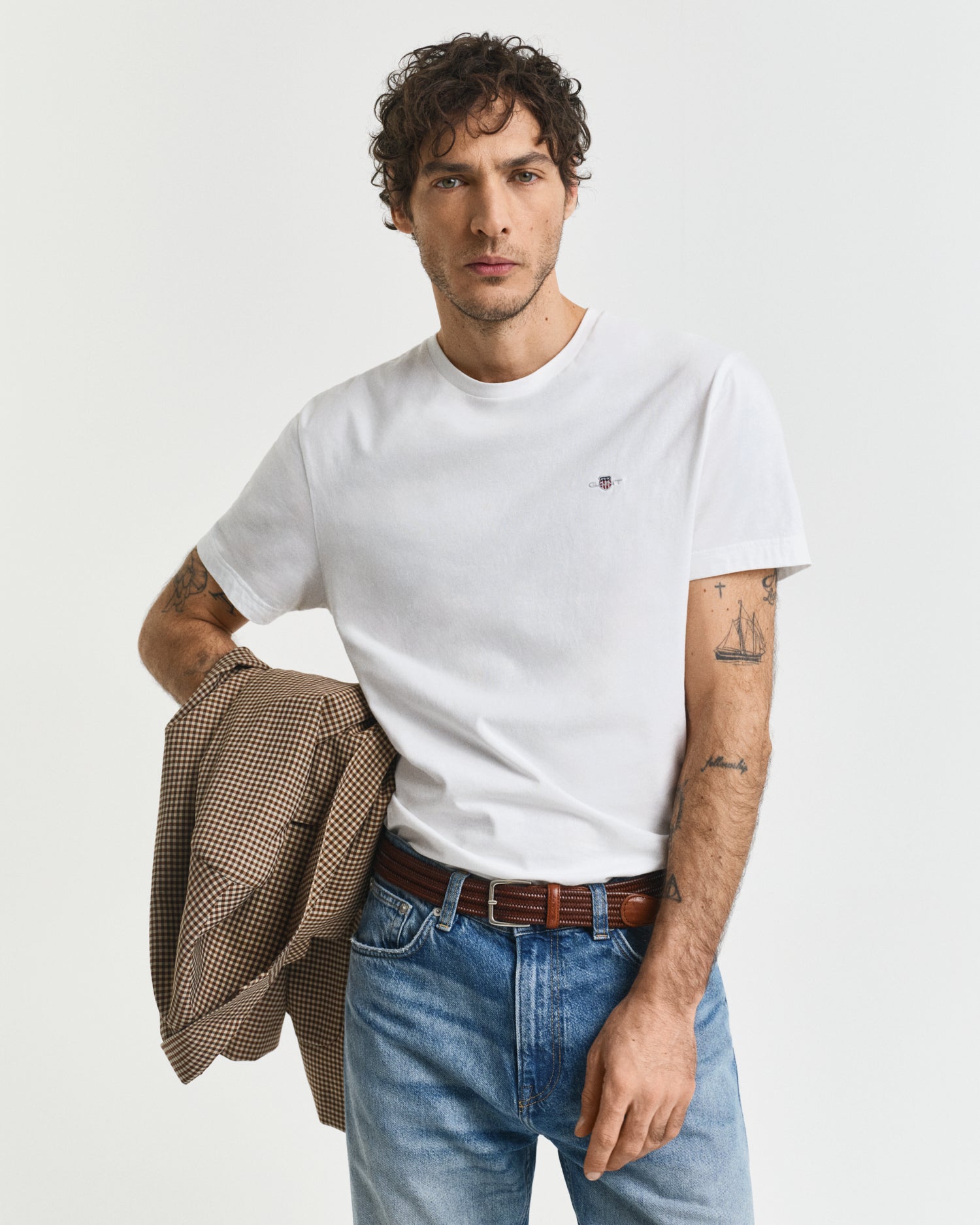 GANT REG SHIELD KORTÆRMET T-SHIRT