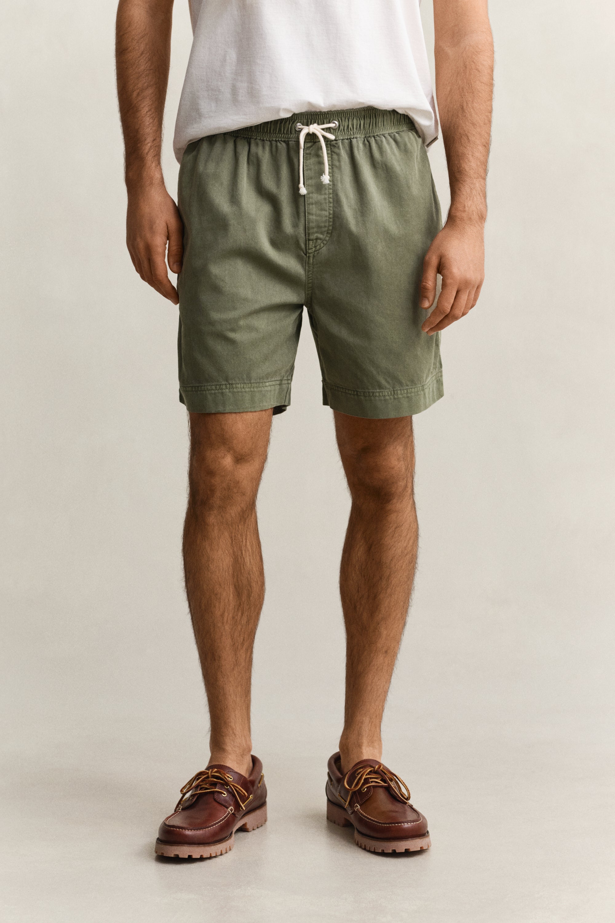 GANT REGULAR FIT SUNFADED SHORTS MED SNØRE