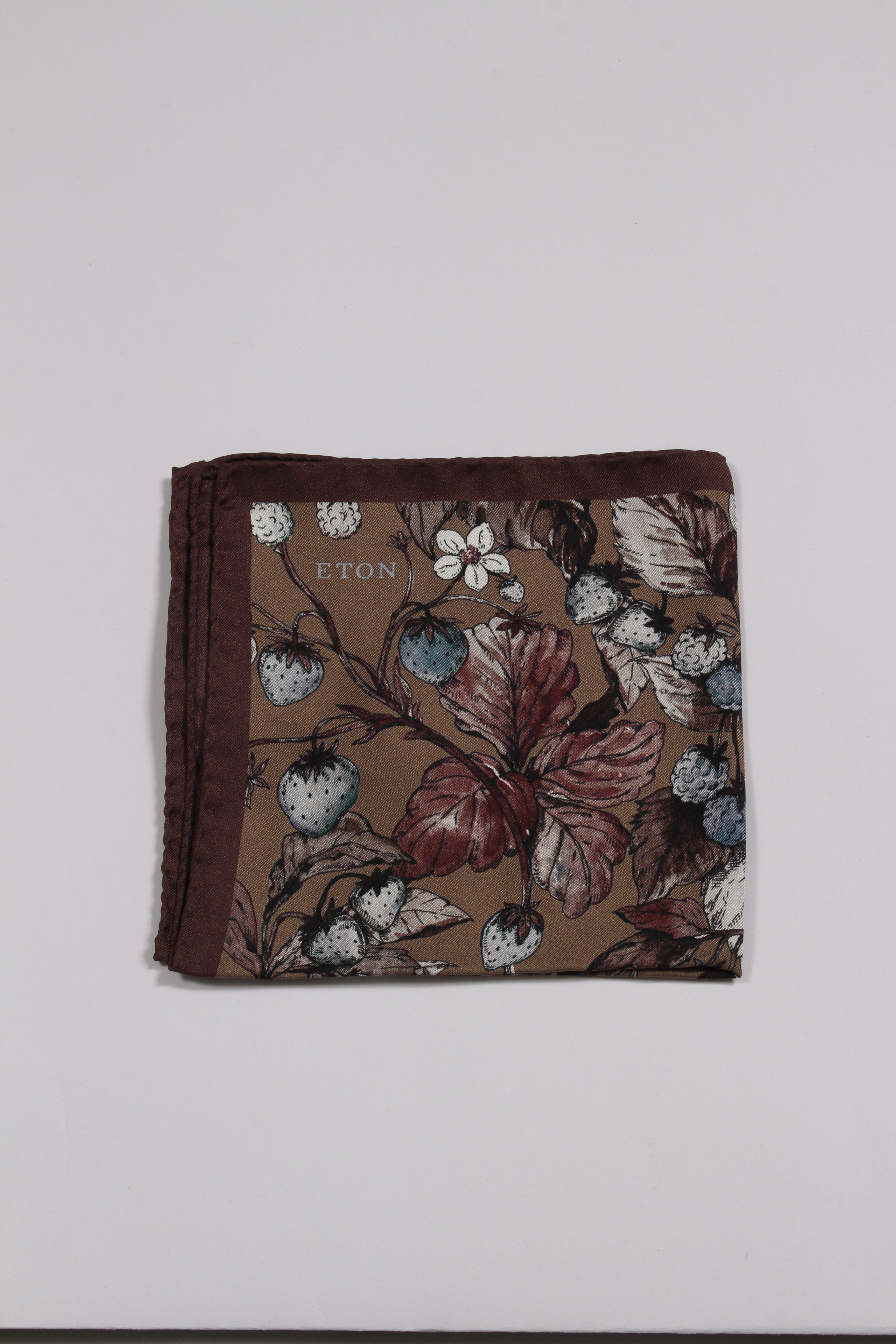 ETON POCKET SQUARE - FLORAL STRAWBERRY