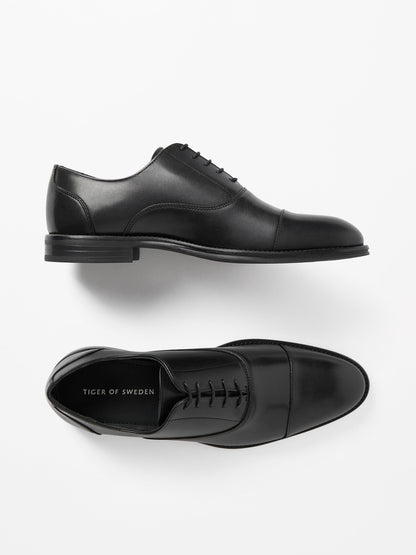 LATHAN Shoe