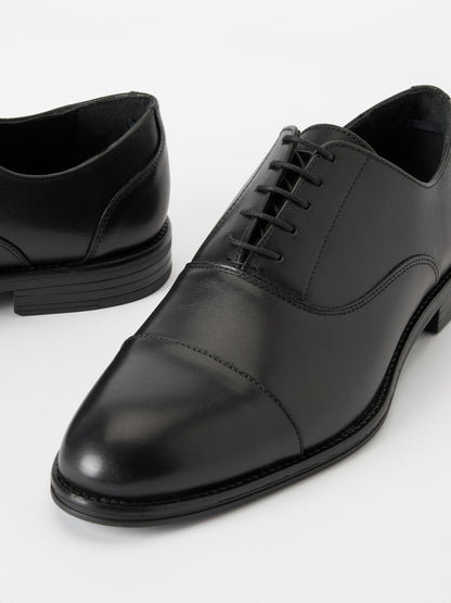 LATHAN Shoe